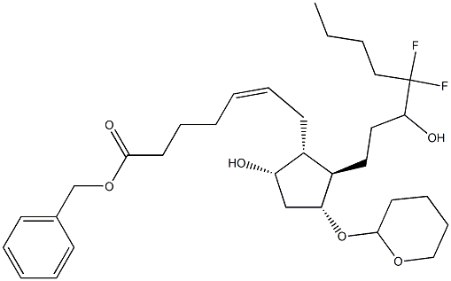 ベンジル (Z)-7-[(1R,2R,3R,5S)-2-(4,4-ジフルオロ-3-ヒドロキシオクチル)-5-ヒドロキシ-3-[(テトラヒドロ-2H-ピラン-2-イル)]オキシ]シクロペンチル]ヘプト-5-エン酸